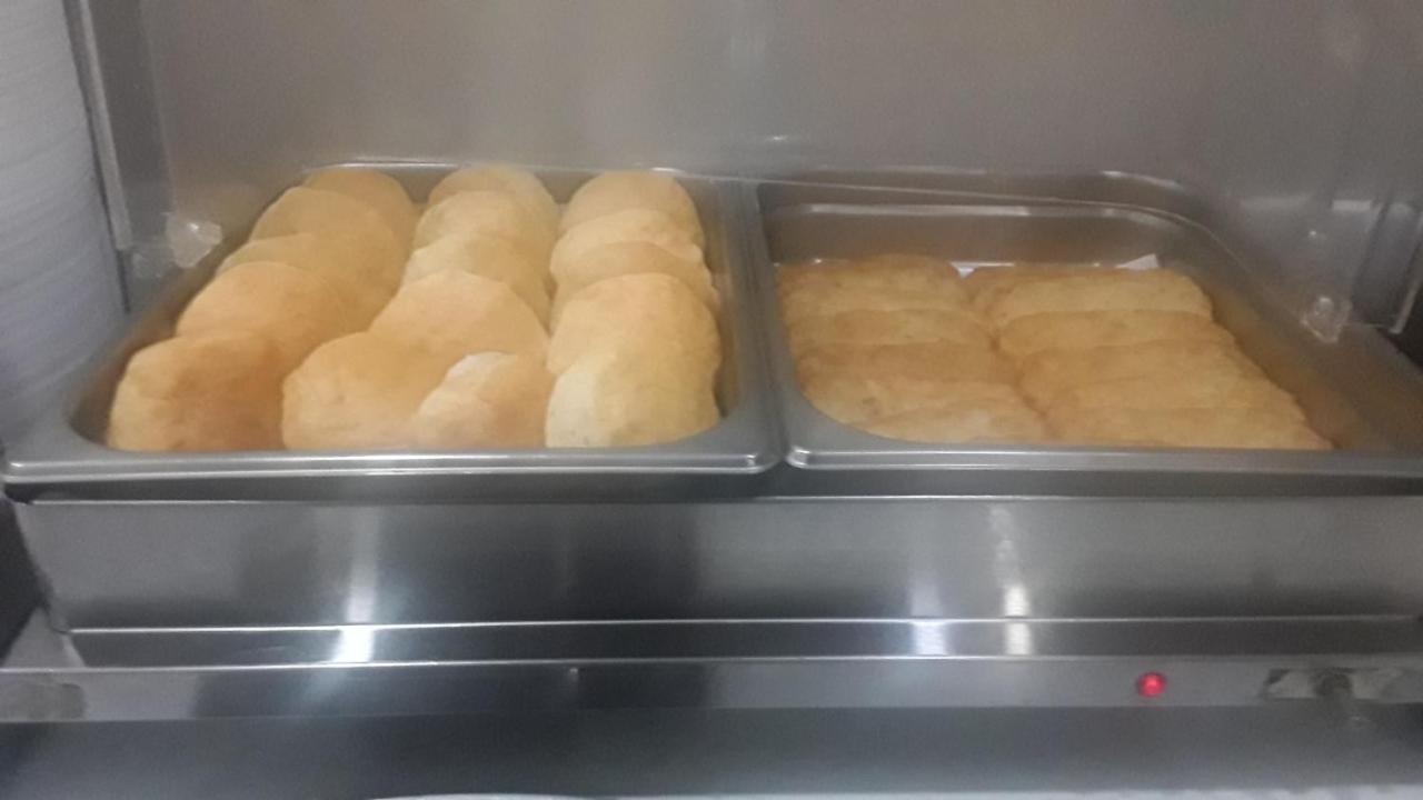 肯尼迪卡恩斯市温德姆拉昆塔套房酒店 Karnes City 外观 照片